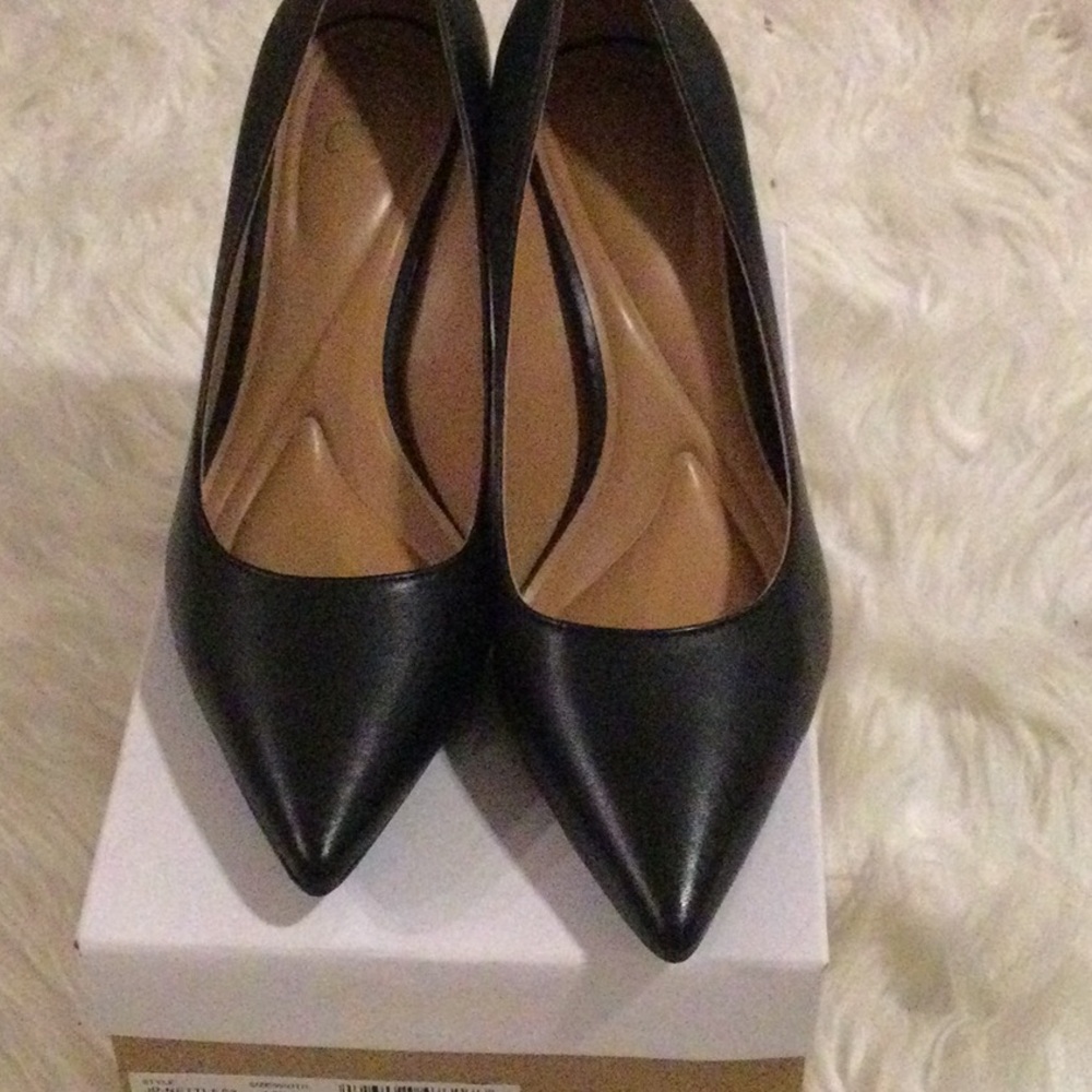 Jessica Simpson Black Pointed Heels